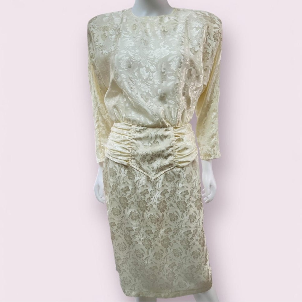 Vintage 80s Dolman Sleeve Dress with V-Shaped Yoke, White Silky floral Jacquard
